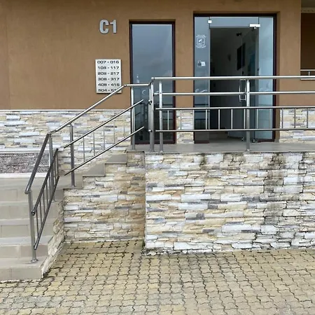 Hotel apartamentowy First Line At Obzor