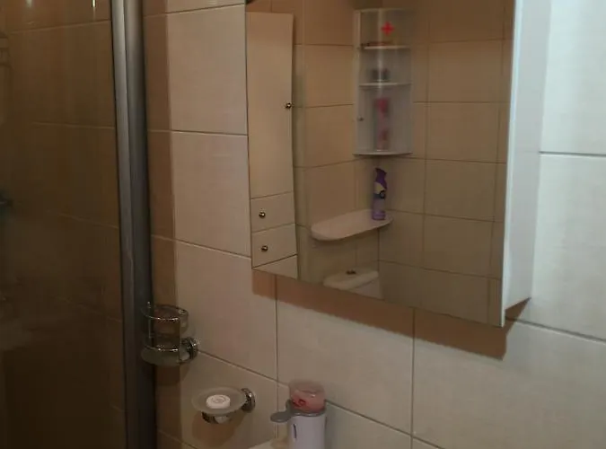 Ξενοδοχείο με διαμερίσματα First Line At Obzor