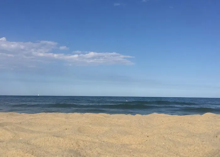 First Line At Ξενοδοχείο με διαμερίσματα 4*