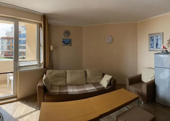 First Line At 公寓式酒店 奥布佐尔