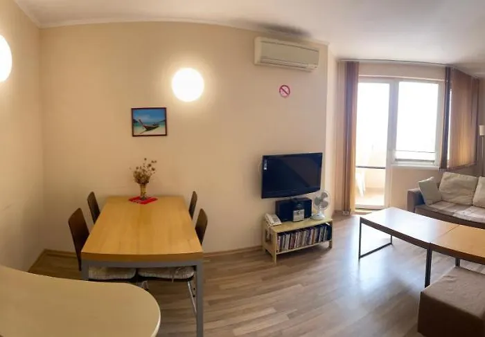 First Line At 奥布佐尔